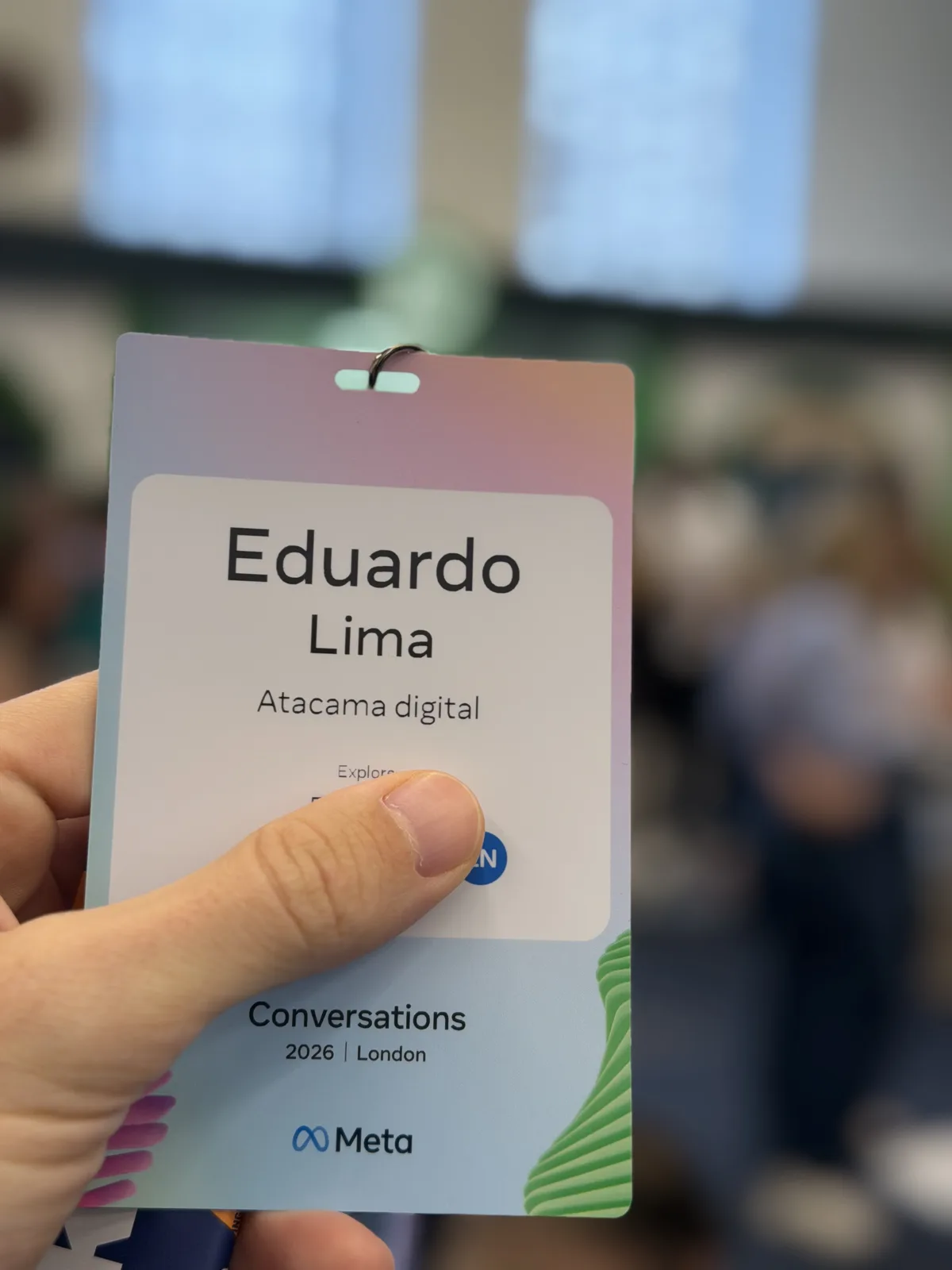 Crachá de Eduardo Gouveia, CEO da Atacama Digital, no Conversations 2026 da Meta em Londres